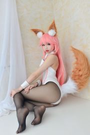 Mlle Coser, Xueqi, "La fille lapin avant Yuzao"