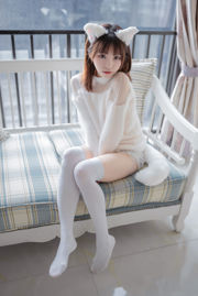 [Net Red COSER] Blogger di anime Kitaro_Kitaro - White Meow Girlfriend