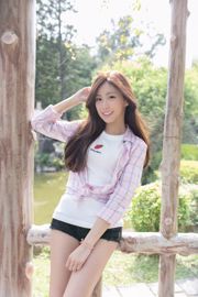 Zhang Chushan "Trạm Trung Sơn Đài Bắc McDonald's-School Flower Goddess Park Fresh Outdoor Shoot"